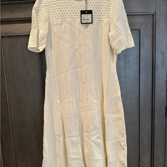 knee length dresses for ladies St. John Size 6 Knit Midi Dress - Luxury Used Designer Dresses